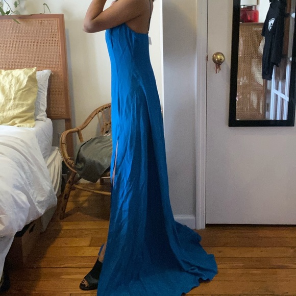 100% Silk Amanda Uprichard Channing Gown - Picture 2 of 8